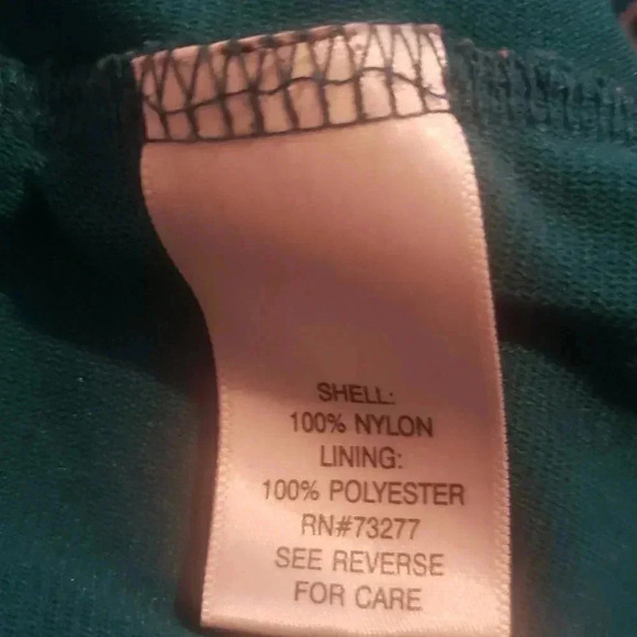 APT. Print Top - Picture 5 of 5